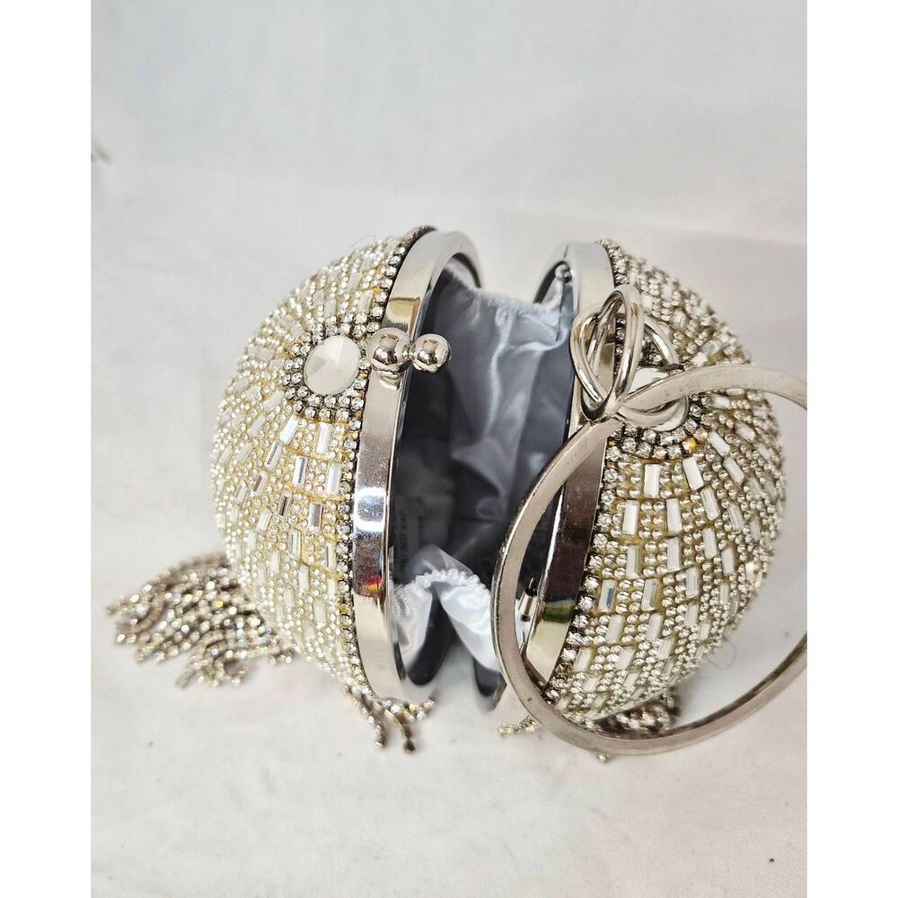 Crystal encrusted ball clutch - Picture 5 of 10